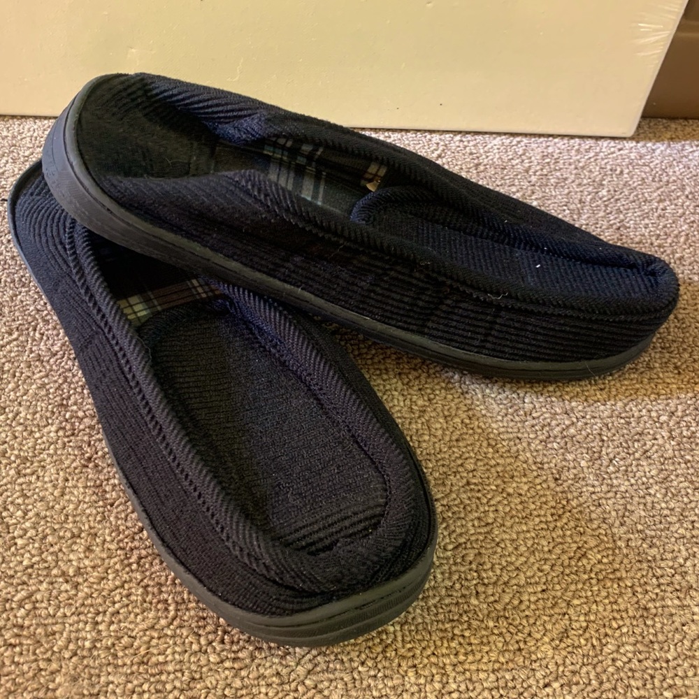 Bedroom slippers
